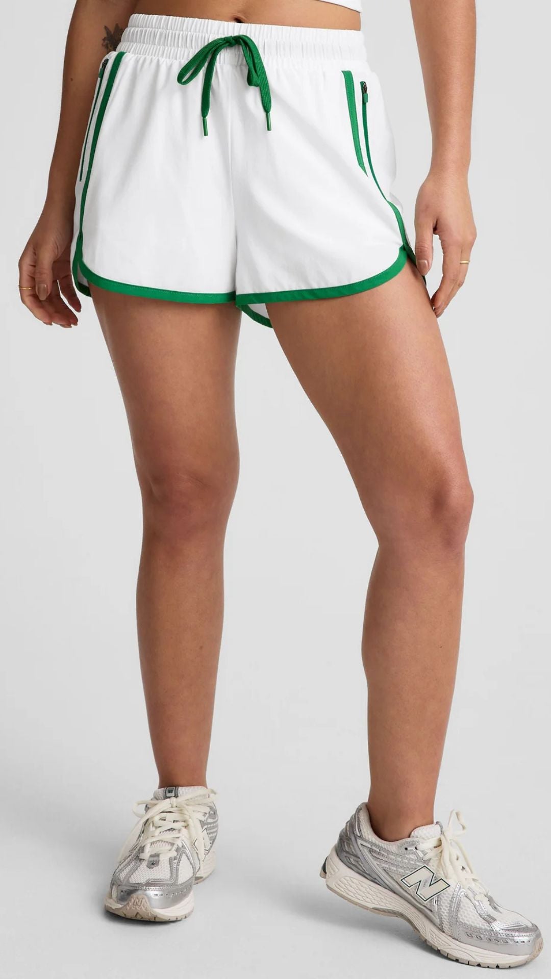 Beyond Yoga The Course 2.5" Short (women's)