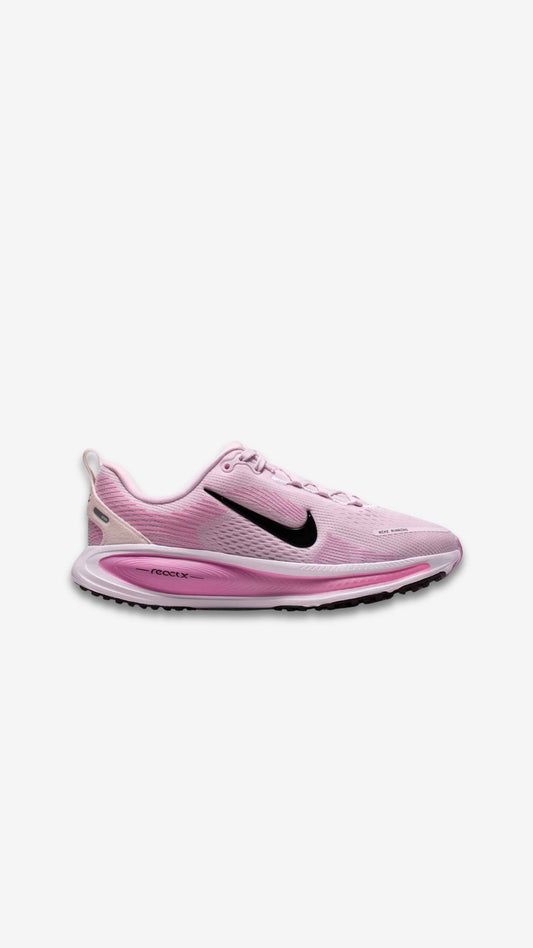 Nike Vomero 18 (Big Kids)